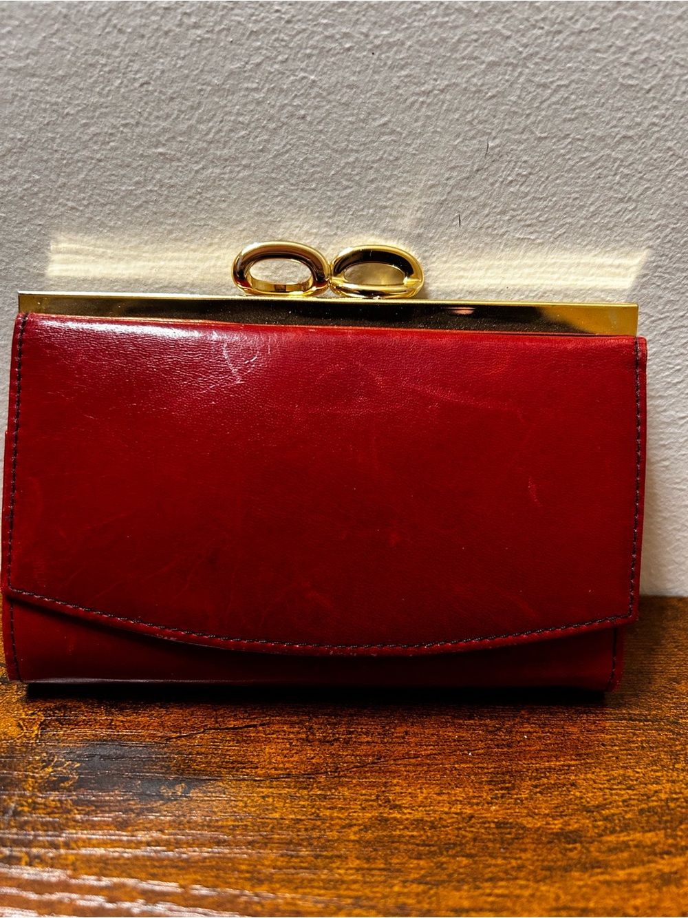 Vintage MCM Echt Prym Leather Purse with KISS Lock closure 3"x4.5"